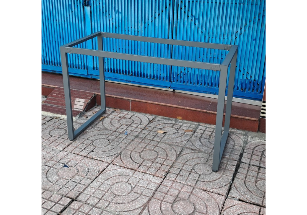 Bàn nhân viên chân sắt chữ U chân U2